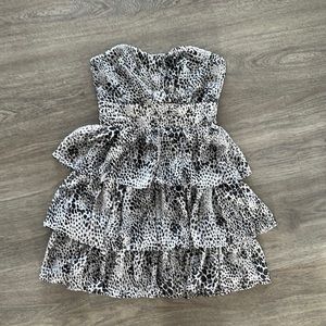 DO+BE black and White Mini Strapless Cocktail Dress